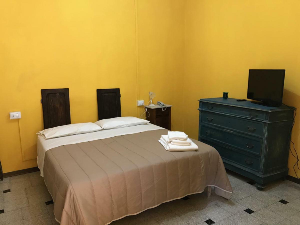 Albergo Antica Lanterna Castelnuovo di Garfagnana Exterior foto