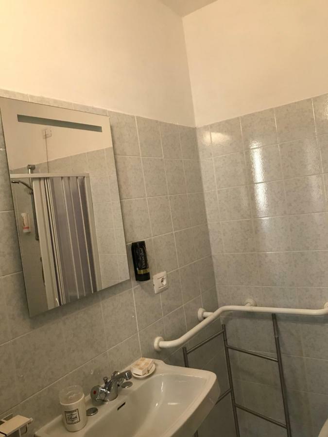 Albergo Antica Lanterna Castelnuovo di Garfagnana Exterior foto