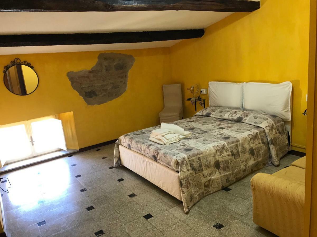 Albergo Antica Lanterna Castelnuovo di Garfagnana Exterior foto