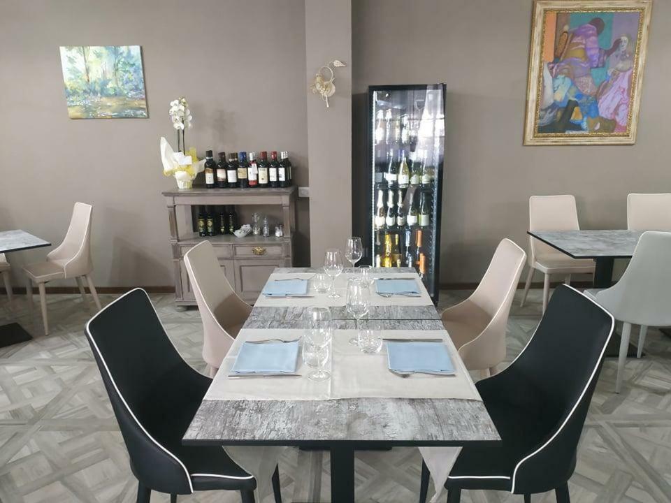 Albergo Antica Lanterna Castelnuovo di Garfagnana Exterior foto